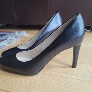 Nine West Black Pumps